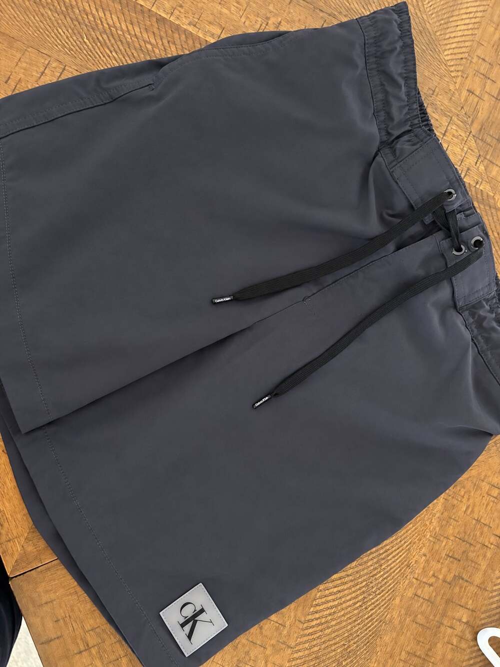 Calvin Klein Swimwear Men's Solid Grey Swim Shorts Size M